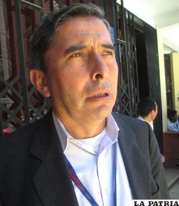 El ejecutivo de los trabajadores universitarios de Bolivia, Víctor López