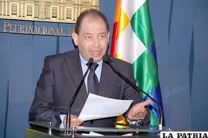 Carlos Romero, ministro de Gobierno