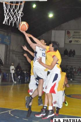 Derecho y Bolívar volverán a jugar esta noche