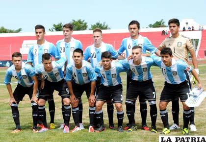 Argentina clasificó primero en su grupo