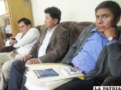 Los fiscales que atendieron la causa, Jimmy Rodríguez (der.), Robert Adrián (centro) y Aldo Morales (izq.).