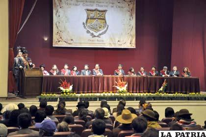Presidente Morales busca conocer la creación de la Alcaldía