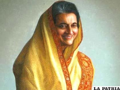 Indira Gandhi fue asesinada por sus guardaespaldas en 1984