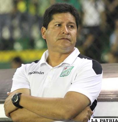 El entrenador Eduardo Villegas