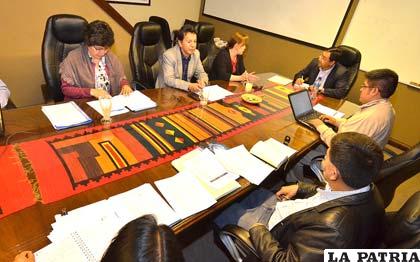 Se aprobó el desembolso inicial de 24 millones de bolivianos para que el Tribunal Supremo Electoral (TSE)