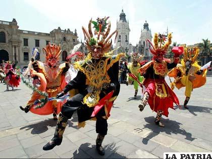 Diablos de la fiesta de la Candelaria de Puno