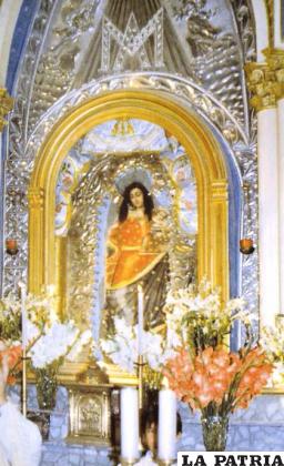 Nuestra madre, la Virgen del Socavón en el siglo pasado