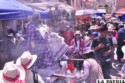 Algunos comerciantes adelantaron el festejo del Día de los Mercados