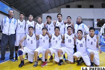La selección de Oruro marcha a paso firme