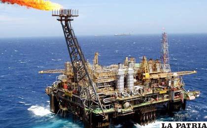 Plataforma petrolera brasileña