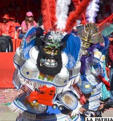 Pimentel ve negligencia en defensa del Carnaval de Oruro