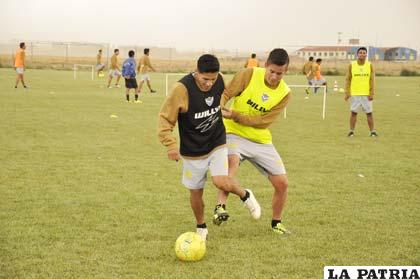 Juárez y Muñóz en el entrenamiento de San José