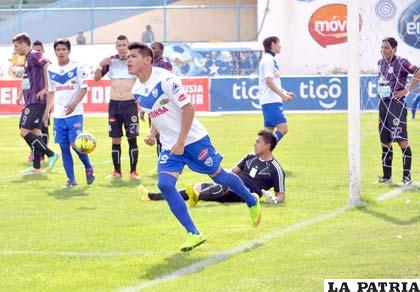 Luis Torrico inauguró el marcador