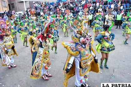 Las danzas del Carnaval orureño forman parte de otras festividades
