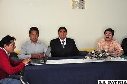 Presentan propuestas para un desarrollo adecuado de Oruro