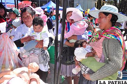 Prohíben la venta de sucedáneos para promover la lactancia materna
