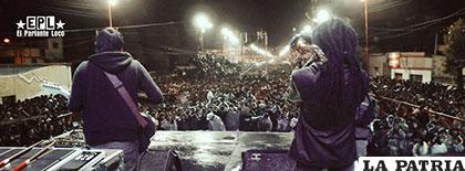 El Parlante Loco en la serenata a Oruro