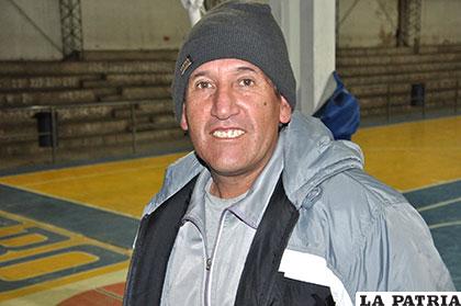 Darwin Rocha es el entrenador de la selección de Oruro