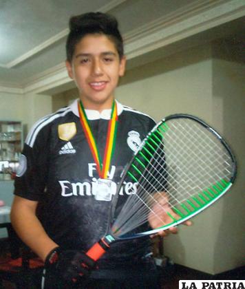 Javier Olivares Monthiel