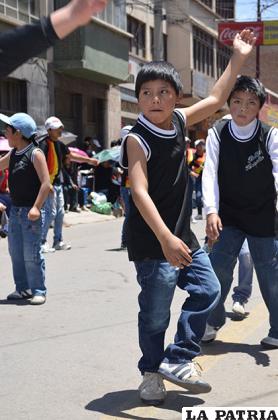 Niños del Hogar Andreoli participaron junto a los Antawaras