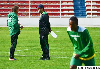 Baldivieso ultima detalles para armar su equipo /APG