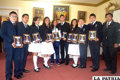 Estudiantes del Magdalena Postel que lograron medallas en los juegos