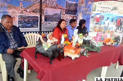 Calvario se inauguró rumbo al Carnaval de Oruro 2016