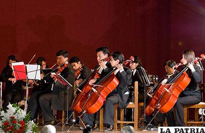 Orquesta Sinfónica de Oruro, lista para el concierto de esta noche