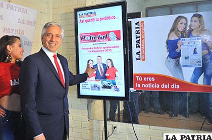 El Vicepresidente observa el stand de LA PATRIA