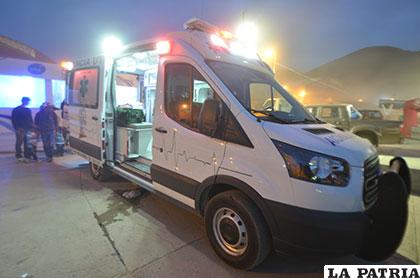 La ambulancia de Terapia Intensiva es expuesta en Expoteco donde también se realiza atenciones médicas en diferentes servicios
