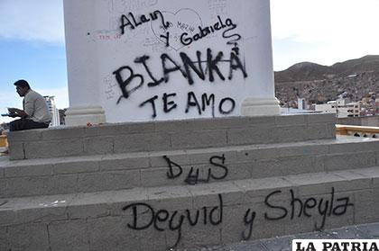 Limpiarán el Faro de Conchupata para quitar grafitis