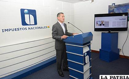 El presidente del SIN, Erik Ariñez presenta, la 