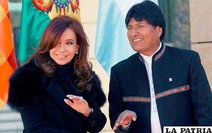 La presidenta de Argentina, Cristina Fernández y el Presidente Evo Morales /ANF
