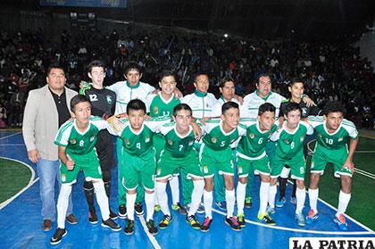 Santa Cruz se conformó con el subcampeonato