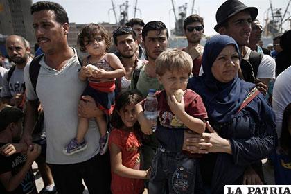 Miles de refugiados de Siria esperan ser acogidos en el país norteamericano / laopinion.com