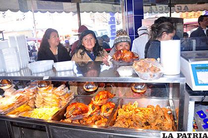 Comida chatarra es la causante principal del sobrepeso en la población de Oruro