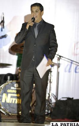 Víctor Abel Soria (Presentador)