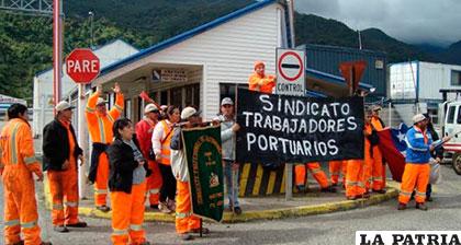 Trabajadores de los puertos de Chile pretenden volver a un paro /uchile.cl