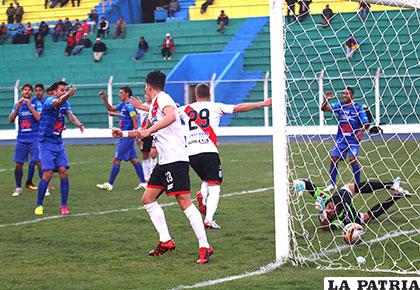 Nacional Potosí venció en la ida 3-1 en la Villa Imperial el 25/09/2016 /APG