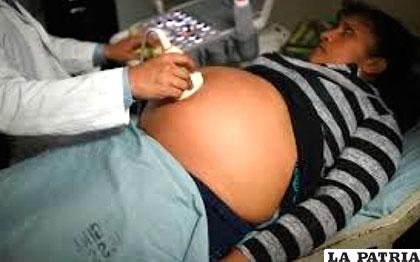 No todas las embarazadas con zika tienen hijos con microcefalia /ANF