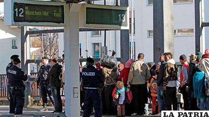 Alemania seguirá albergando miles de refugiados