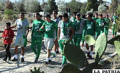 Los seleccionados ayer se trasladaron hasta Huajchilla para realizar su labor en ese lugar /APG