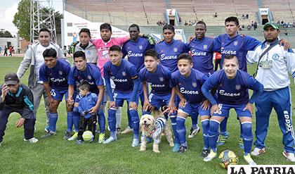 El plantel de Deportivo Escara con la ilusión de hacer un buen papel en la Copa