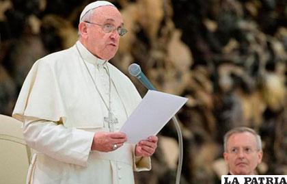 El Papa Francisco denuncia bancarrota de la humanidad