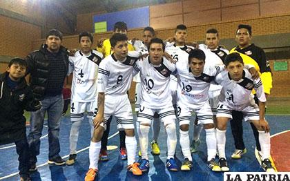 Fantasmas Morales Moralitos es el campeón en la categoría Juvenil