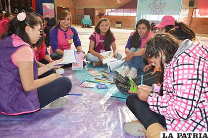 Las dinámicas entretienen y enseñan a las niñas