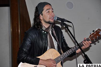 Rodrigo Rojas, brilló en su concierto