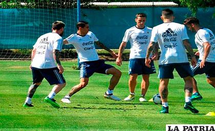 La selección argentina ahora se prepara pensando en Colombia