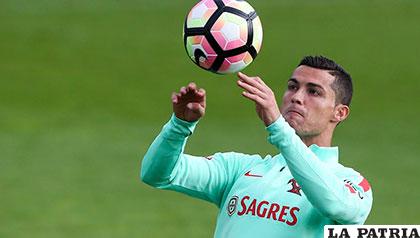 Cristiano Ronaldo jugador de la selección portuguesa