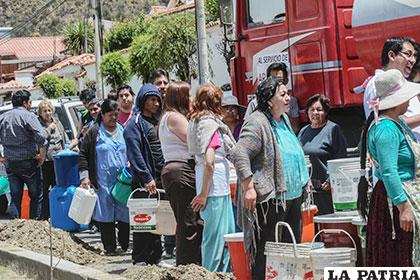 Existe escasez de agua potable en la ciudad de La Paz